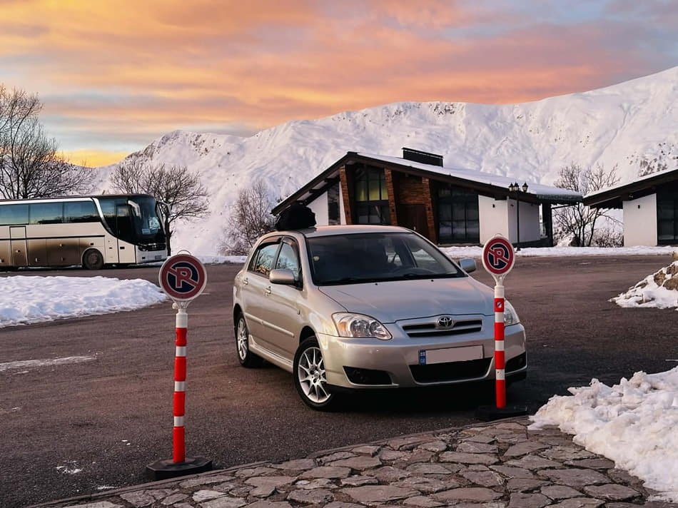 private car transfer Gudauri vehicle